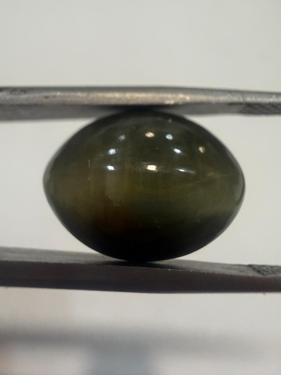 Natural Cat’s Eye Lahsuniya -7.42 Ratti– Oval Shape