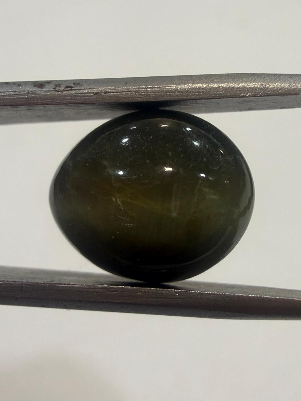 Natural Cat’s Eye Lahsuniya -7.02 Ratti– Oval Shape
