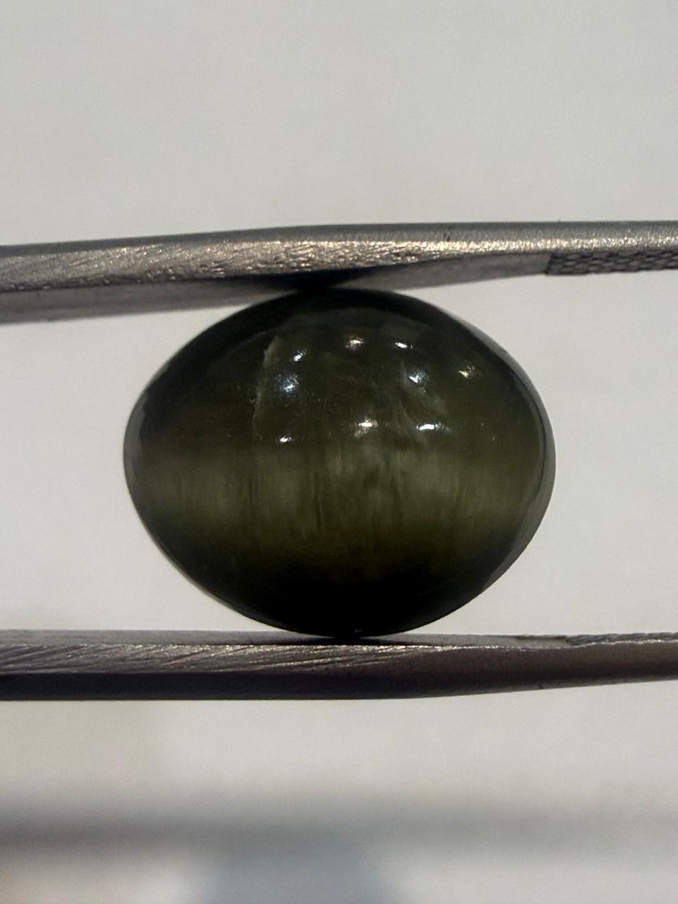 Natural Cat’s Eye Lahsuniya -6.92 Ratti– Oval Shape