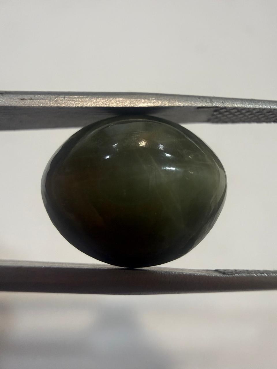Natural Cat’s Eye Lahsuniya - 7.56 Ratti – Oval Shape