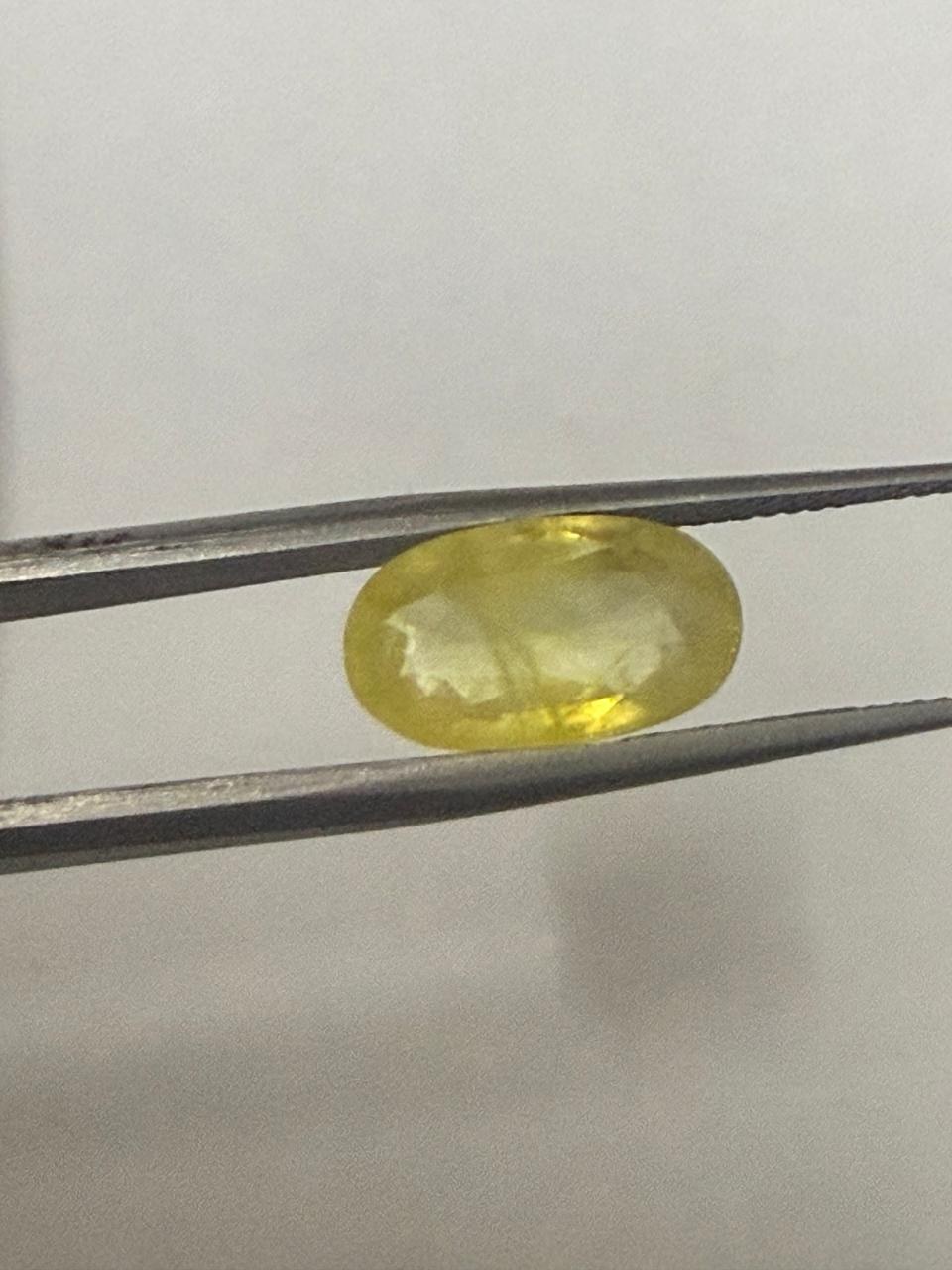 Natural Pukhraj (Yellow Sapphire) 4.63 Ratti