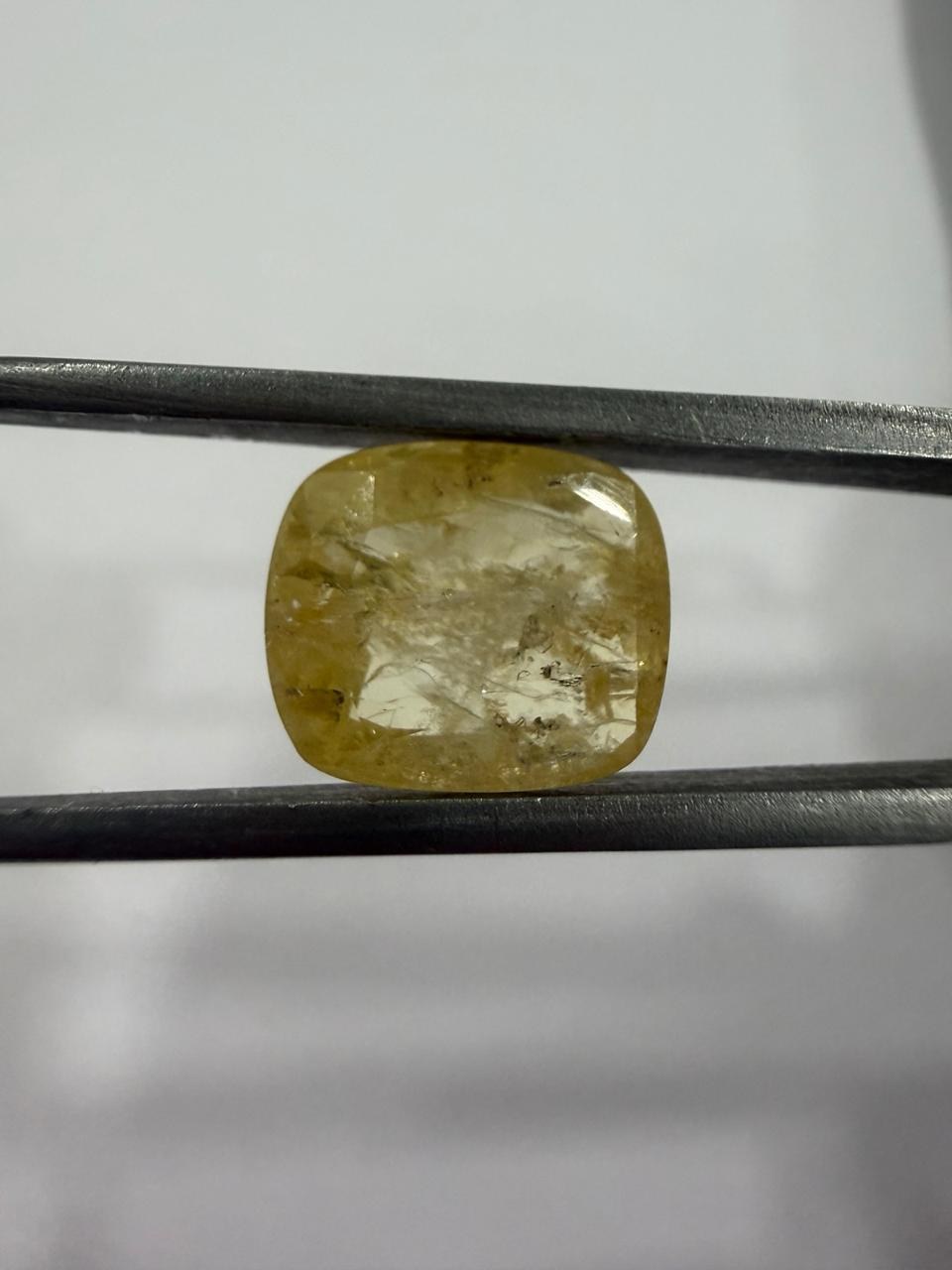 Natural Srilankan Pukhraj (Yellow Sapphire) 8.08 Ratti