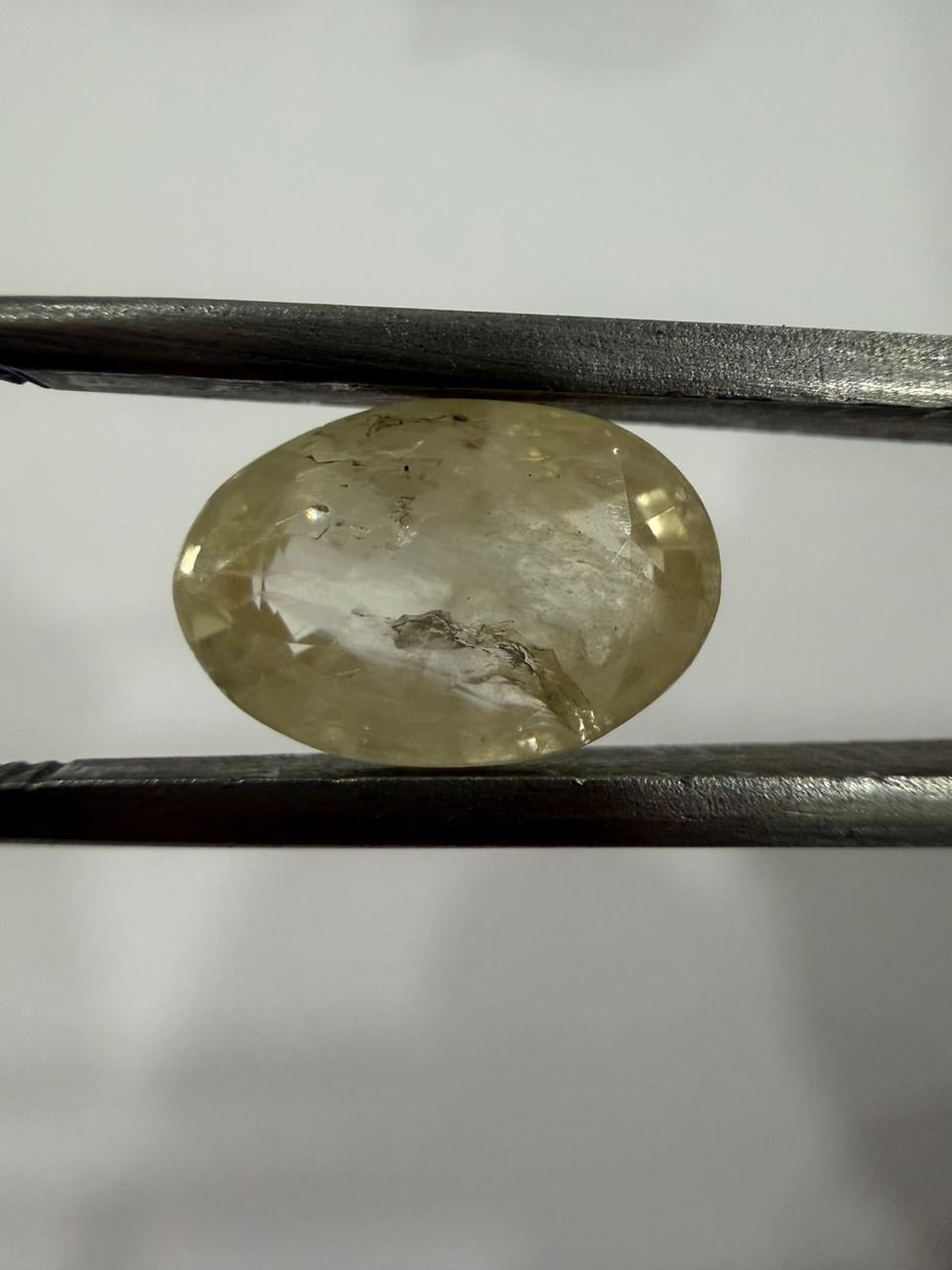 Natural Srilankan Pukhraj (Yellow Sapphire) 6.52 Ratti