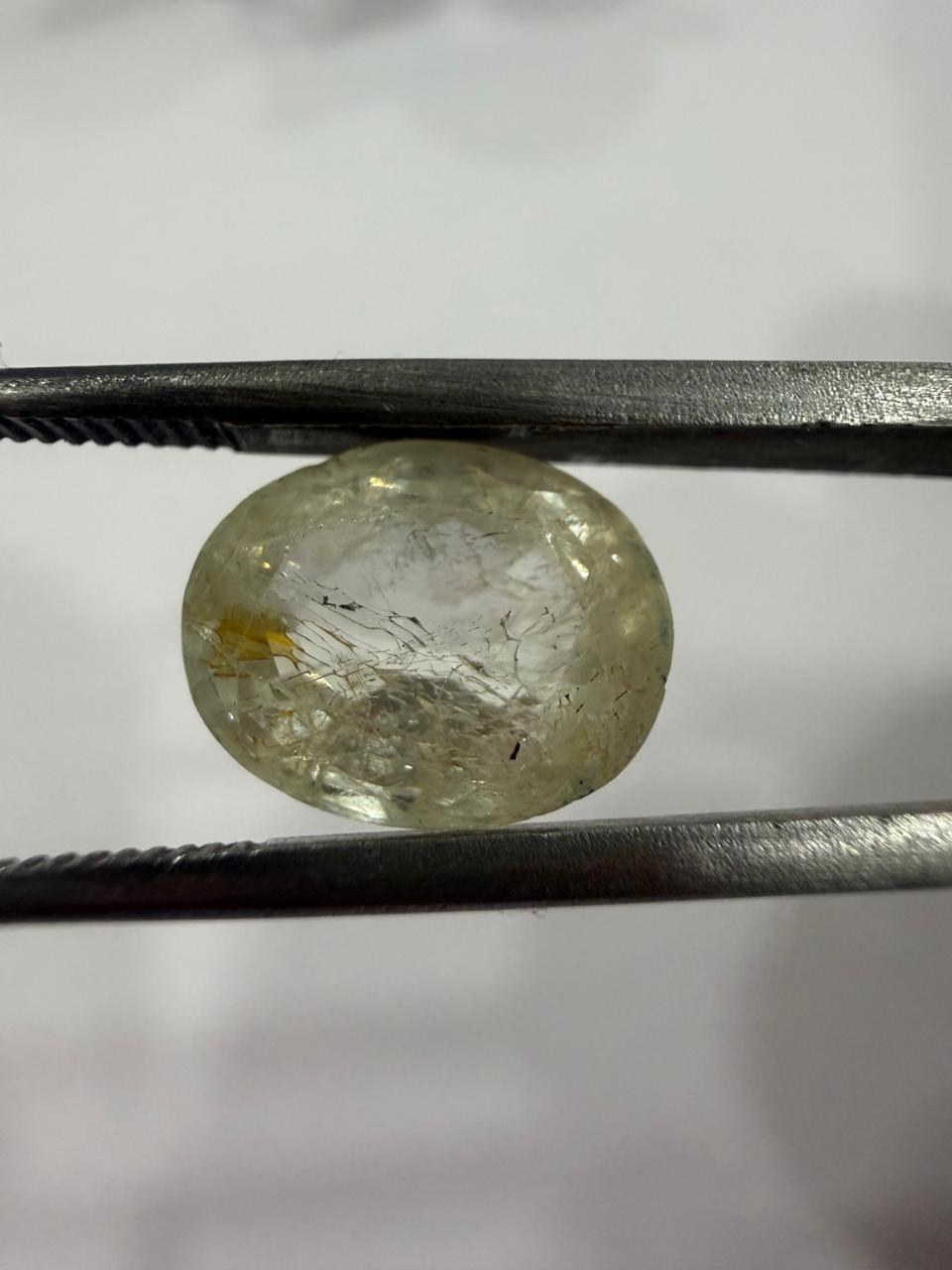 Natural Srilankan Pukhraj (Yellow Sapphire) 6.12 Ratti