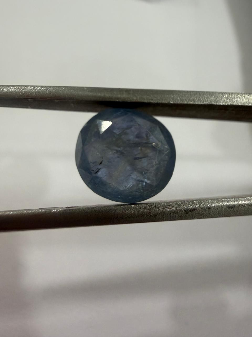 Natural Srilankan Neelam (Blue Sapphire) 5.56 Ratti