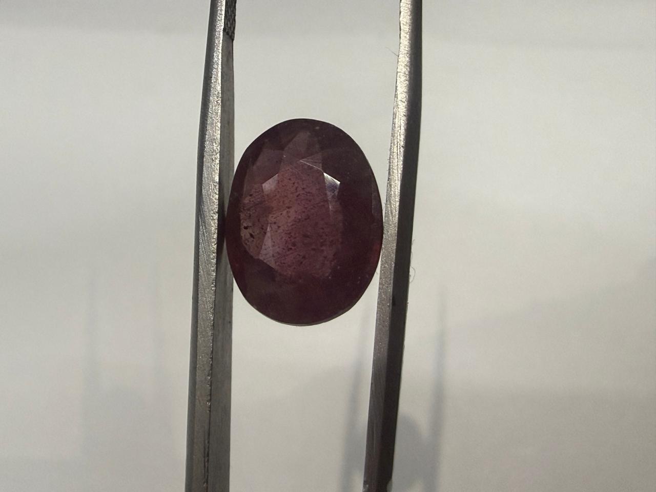 Natural Manik (Ruby) 7.78 Ratti – Oval Shape